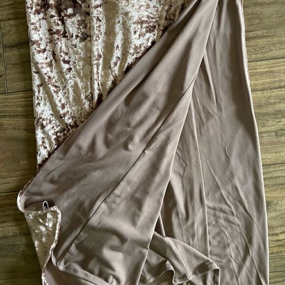 NBD crushed velvet dress || size Small - Picture 3 of 5